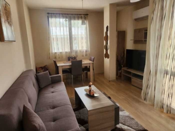 Дава се под наем Тристаен апартамент в София, Зона Б-18 - 101 кв.м за 846.6 € - Снимка #1