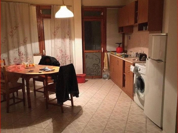 Дава се под наем Тристаен апартамент в Пловдив, Кършияка - 68 кв.м за 433.5 € - Снимка #1
