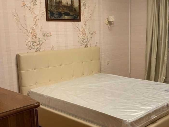 Дава се под наем Едностаен апартамент в Бургас, Център - 40 кв.м за 168.3 € - Снимка #1