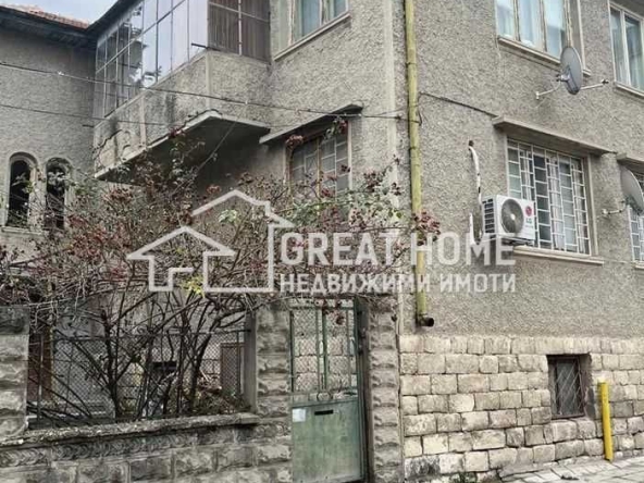 Многостаен апартамент в Търговище, Център - 115 кв.м за 1305 €/кв.м - Снимка #1