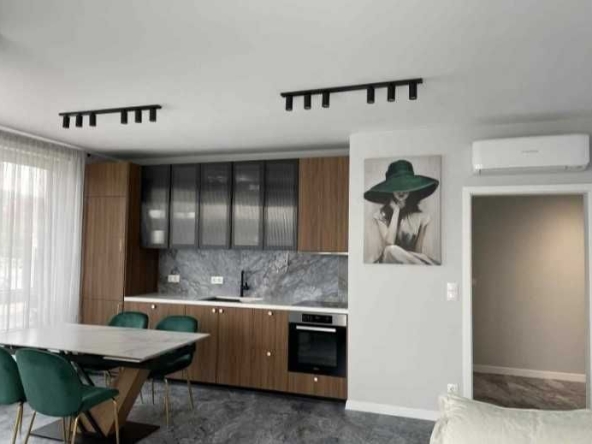 Дава се под наем Двустаен апартамент в София, Изток - 105 кв.м за 1200 € - Снимка #1