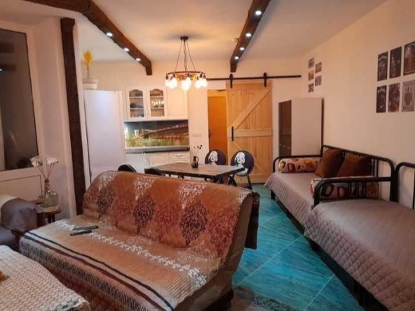 Дава се под наем Двустаен апартамент в София, Изток - 96 кв.м за 799 € - Снимка #1