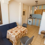 Дава се под наем Тристаен апартамент в Варна, Окръжна болница - 80 кв.м за 550 € - Снимка #1