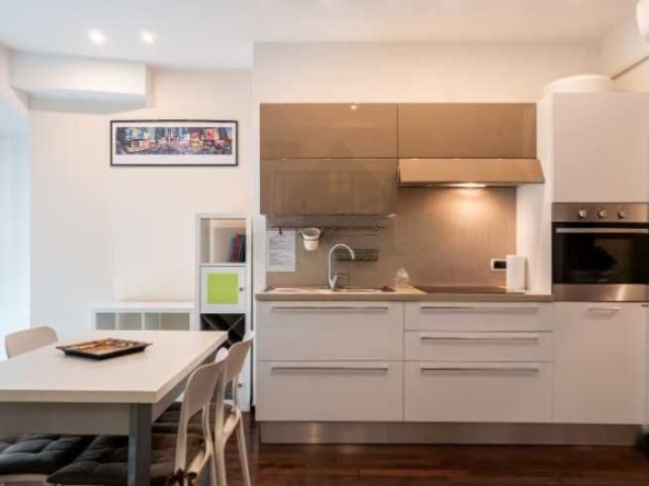 Дава се под наем Едностаен апартамент в Пловдив, Гагарин - 40 кв.м за 159.12 € - Снимка #1