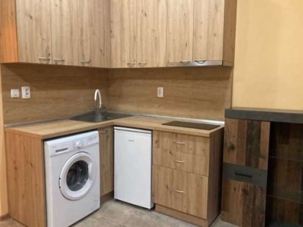 Дава се под наем Едностаен апартамент в София, Център - 28 кв.м за 300 € - Снимка #1