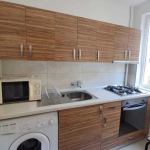 Дава се под наем Едностаен апартамент в Пловдив, Център - 28 кв.м за 132.6 € - Снимка #1