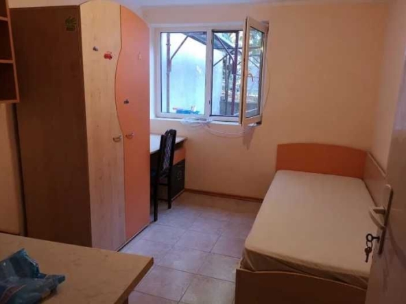 Дава се под наем Едностаен апартамент в Пловдив, Гагарин - 48 кв.м за 178.5 € - Снимка #1
