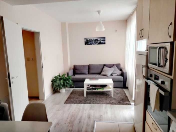 Дава се под наем Двустаен апартамент в София, Изток - 70 кв.м за 700 € - Снимка #1