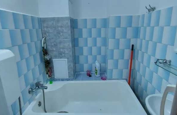 Дава се под наем Двустаен апартамент в Пловдив, Остромила - 65 кв.м за 270.3 € - Снимка #1