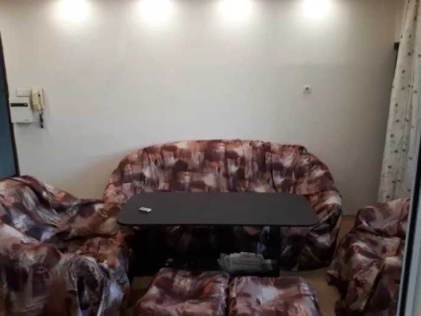 Дава се под наем Тристаен апартамент в Пловдив, Кършияка - 88 кв.м за 260.1 € - Снимка #1