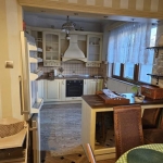 Дава се под наем Тристаен апартамент в София, Център - 100 кв.м за 1000 € - Снимка #1