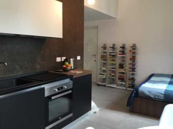 Дава се под наем Тристаен апартамент в Пловдив, Каменица 1 - 90 кв.м за 348.84 € - Снимка #1