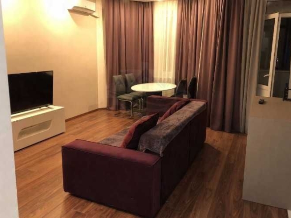 Дава се под наем Тристаен апартамент в Пловдив, Каменица 2 - 89 кв.м за 357 € - Снимка #1