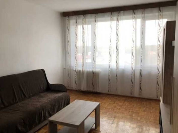 Дава се под наем Двустаен апартамент в Пловдив, Въстанически - 60 кв.м за 275.4 € - Снимка #1