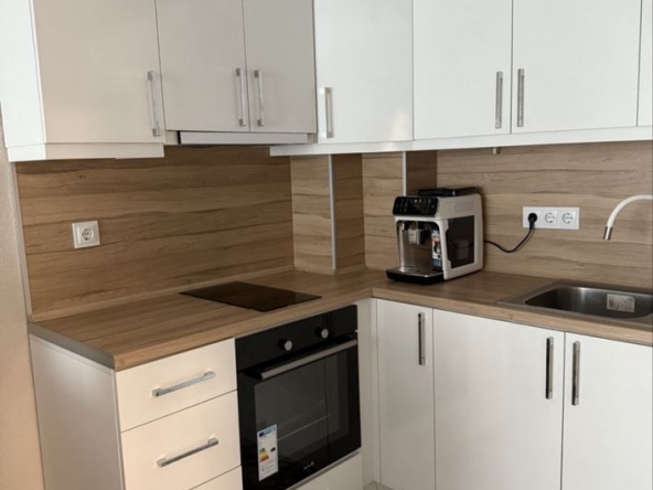 Дава се под наем Двустаен апартамент в Пловдив, Христо Смирненски - 75 кв.м за 548.25 € - Снимка #1