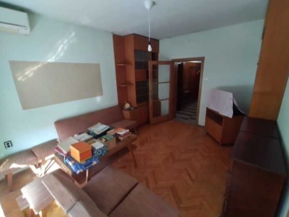 Тристаен апартамент в София, Изток - 72 кв.м за 3612 €/кв.м - Снимка #1