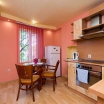 Тристаен апартамент в София, Център - 82 кв.м за 2257 €/кв.м - Снимка #1