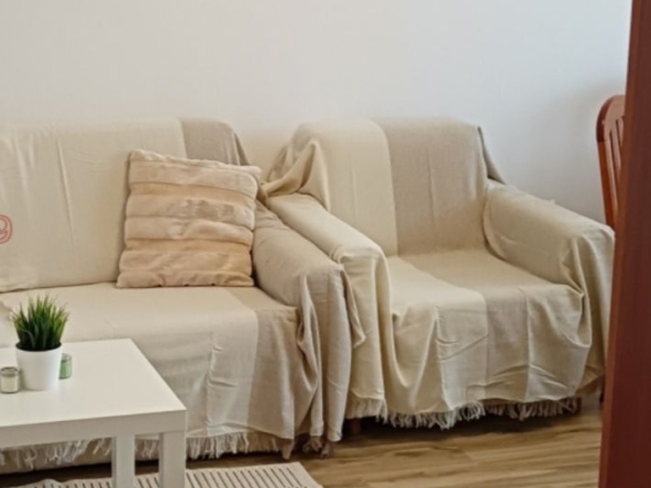 Дава се под наем Двустаен апартамент в София, Надежда 1 - 50 кв.м за 408 € - Снимка #1