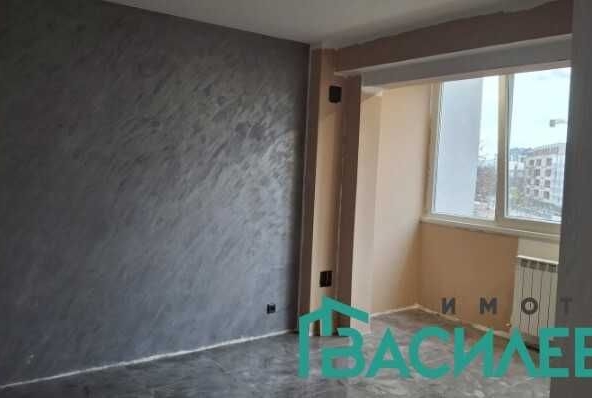 Дава се под наем Двустаен апартамент в София, Център - 65 кв.м за 340 € - Снимка #1