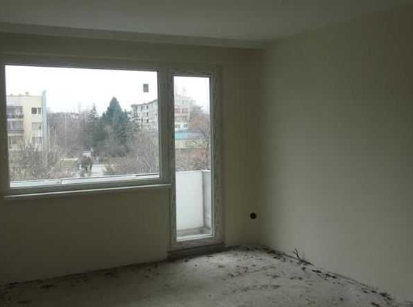 Тристаен апартамент в София, Лозенец - 86 кв.м за 1977 €/кв.м - Снимка #1