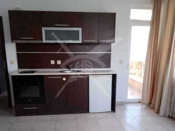 Двустаен апартамент в к.к. Слънчев бряг - 50 кв.м за 998 €/кв.м - Снимка #1