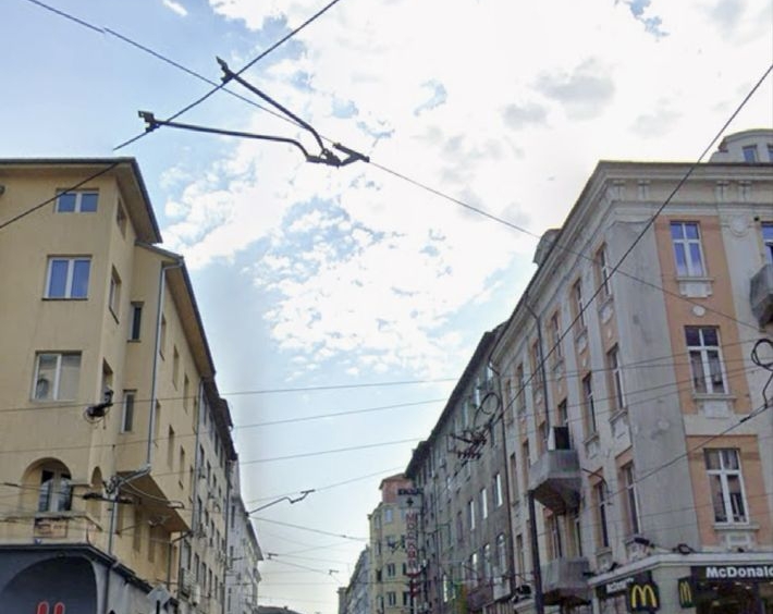 Тристаен апартамент в София, Център - 78 кв.м за 5513 €/кв.м - Снимка #1