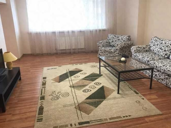 Дава се под наем Двустаен апартамент в Пловдив, Каменица 1 - 44 кв.м за 153 € - Снимка #1