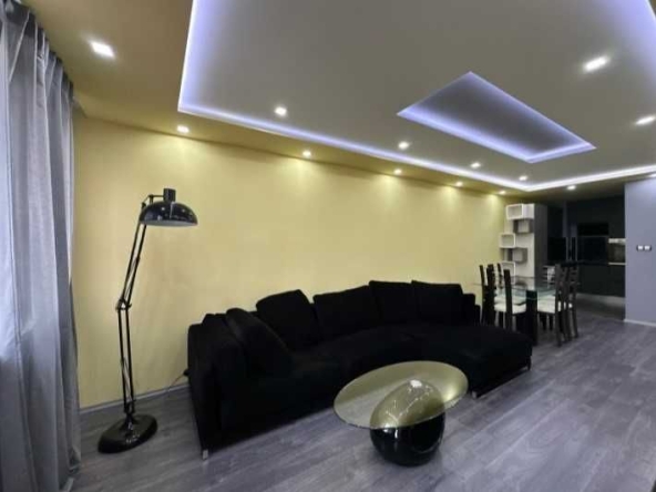 Дава се под наем Двустаен апартамент в София, Изток - 80 кв.м за 486 € - Снимка #1
