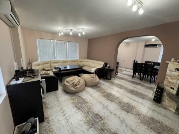 Къща в София, Център - 383 кв.м за 993 €/кв.м - Снимка #1