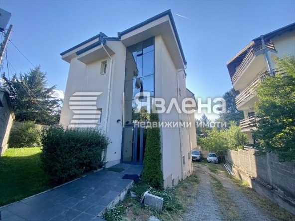 Къща в София, в.з. Малинова долина - 537 кв.м за 2100 €/кв.м - Снимка #1