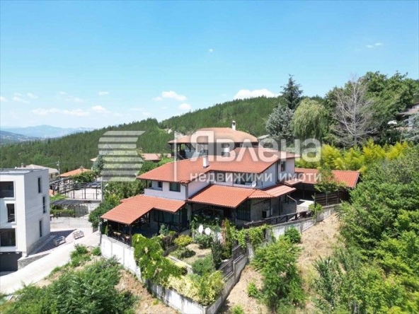Къща в с. Главатарци, Област Кърджали - 300 кв.м за 1434 €/кв.м - Снимка #1