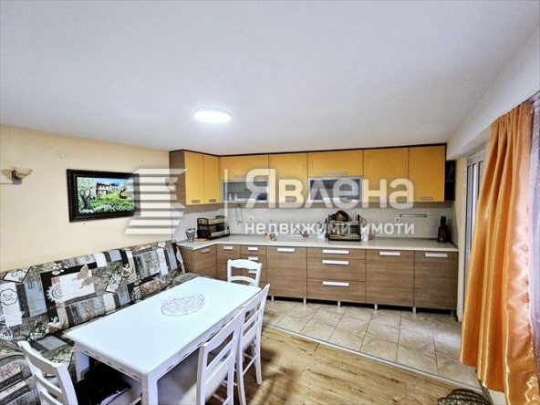 Тристаен апартамент в Варна, Бриз - 90 кв.м за 1539 €/кв.м - Снимка #1