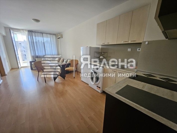 Двустаен апартамент в к.к. Слънчев бряг - 68 кв.м за 1045 €/кв.м - Снимка #1