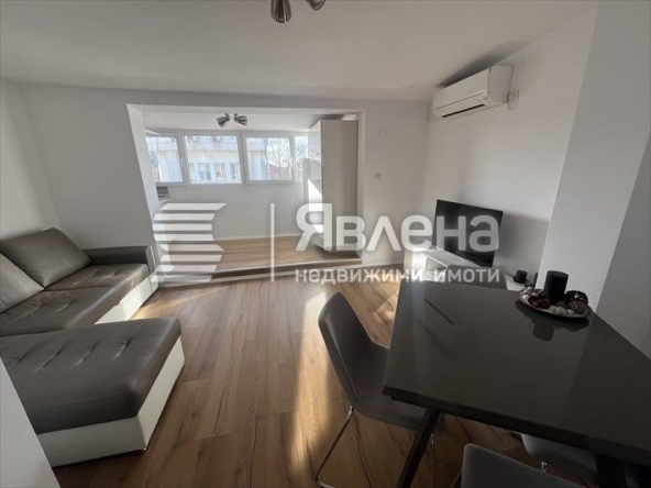 Дава се под наем Двустаен апартамент в Бургас, Братя Миладинови - 56 кв.м за 400 € - Снимка #1