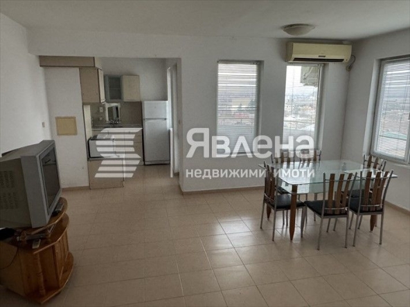 Дава се под наем Тристаен апартамент в Бургас, Славейков - 103 кв.м за 358 € - Снимка #1
