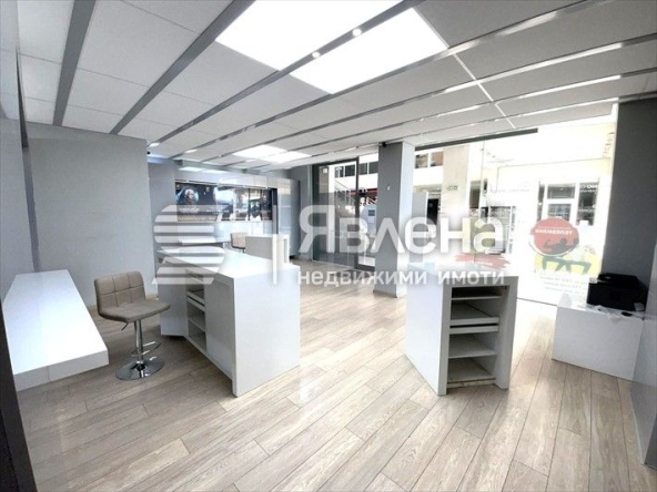 Дава се под наем Магазин в Бургас, Славейков - 103 кв.м за 820 € - Снимка #1