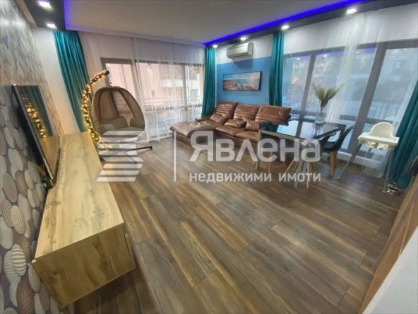 Тристаен апартамент в Варна, Възраждане 3 - 105 кв.м за 1705 €/кв.м - Снимка #1