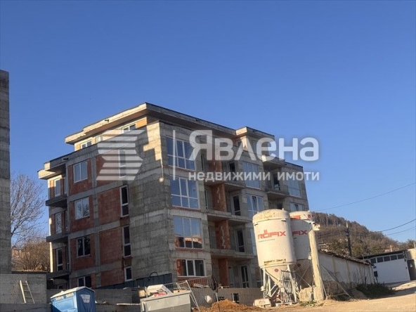 Двустаен апартамент в Варна, м-т Пчелина - 57 кв.м за 1053 €/кв.м - Снимка #1