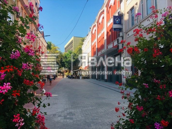 Хотел в Варна, Гръцка махала - 400 кв.м за 1825 €/кв.м - Снимка #1