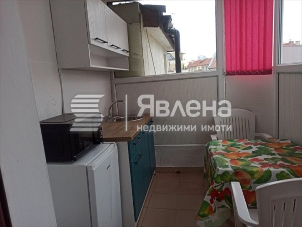 Едностаен апартамент в Бургас, Център - 32 кв.м за 6250 €/кв.м - Снимка #1