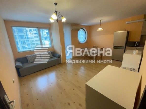 Дава се под наем Двустаен апартамент в Бургас, Лазур - 64 кв.м за 360 € - Снимка #1