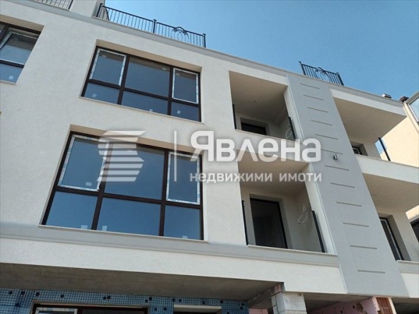 Двустаен апартамент в Варна, Виница - 93 кв.м за 752 €/кв.м - Снимка #1