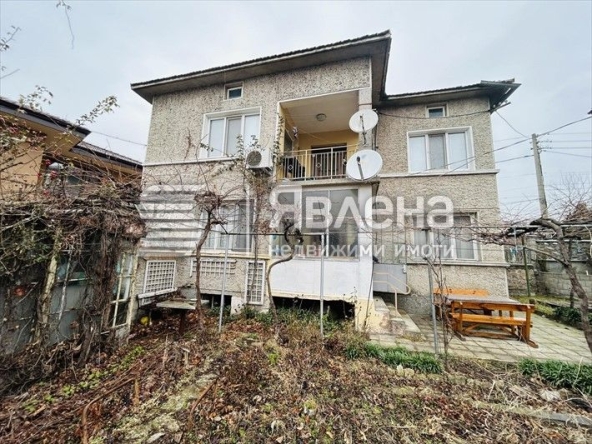 Къща в Аксаково - 234 кв.м за 881 €/кв.м - Снимка #1