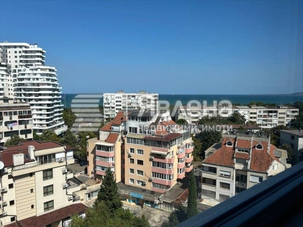 Многостаен апартамент в Бургас, Лазур - 205 кв.м за 1854 €/кв.м - Снимка #1