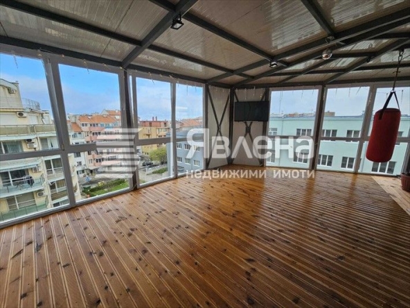 Двустаен апартамент в Поморие - 128 кв.м за 1055 €/кв.м - Снимка #1