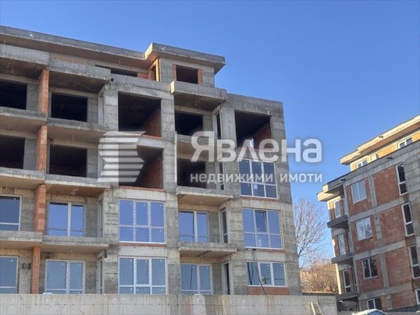 Двустаен апартамент в Варна, м-т Пчелина - 60 кв.м за 1492 €/кв.м - Снимка #1