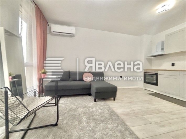 Двустаен апартамент в Варна, м-т Пчелина - 55 кв.м за 1910 €/кв.м - Снимка #1