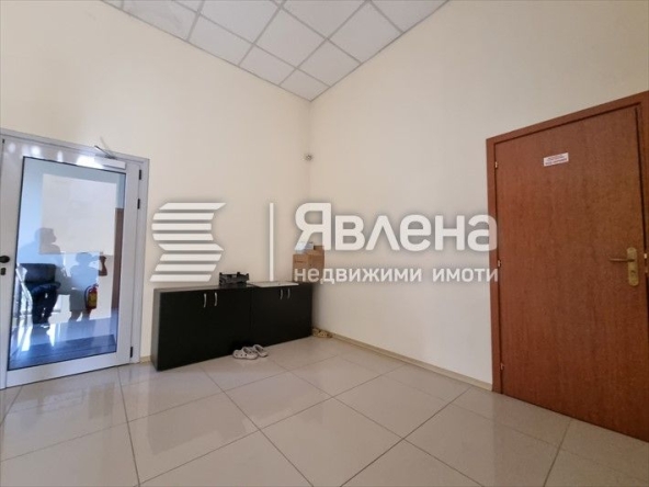 Офис в Велико Търново, Център - 48 кв.м за 1105 €/кв.м - Снимка #1