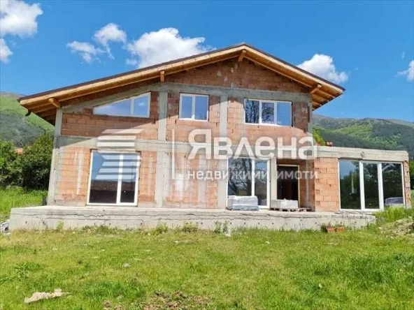 Къща в с. Антон, Област София-област - 264 кв.м за 588 €/кв.м - Снимка #1