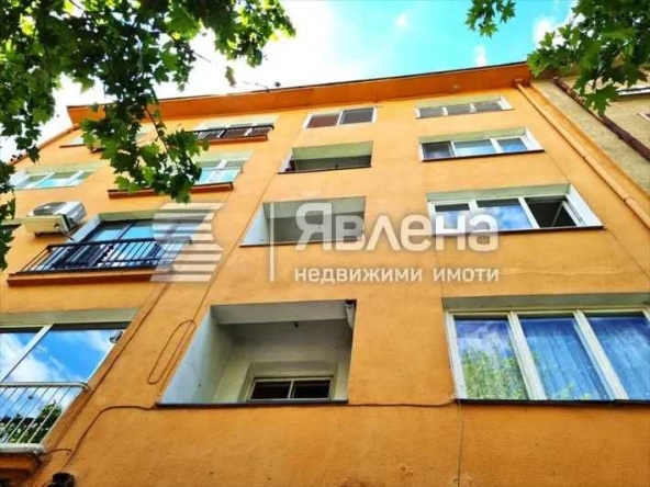 Дава се под наем Офис в София, Център - 83 кв.м за 650 € - Снимка #1